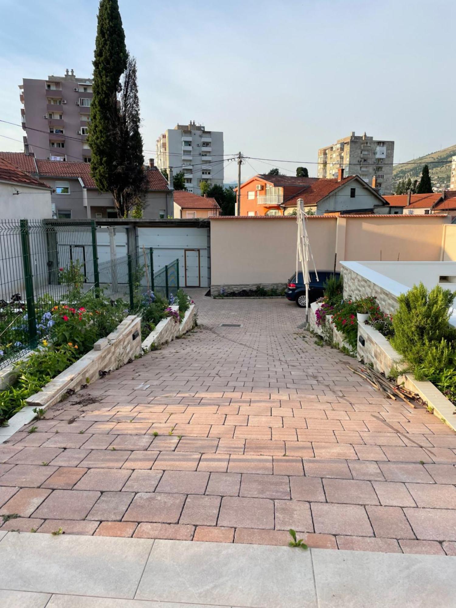 Apartments Enigma - With Private Parking Mostar Exterior foto